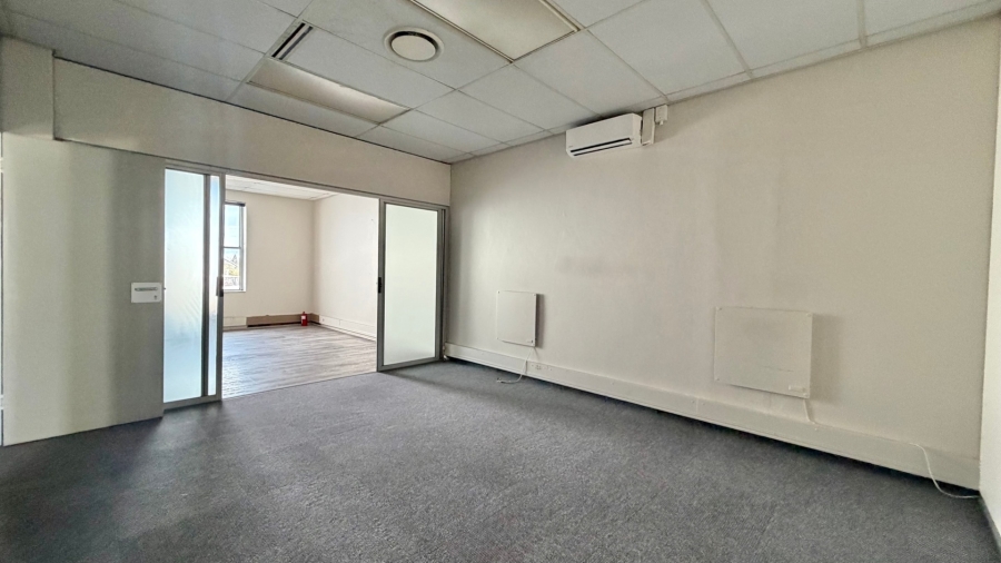 To Let Commercial Property for Rent in Somerset West Western Cape